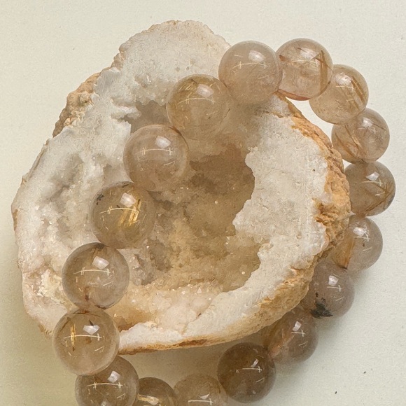 Golden Rutilated Quartz - Picture 2 of 3